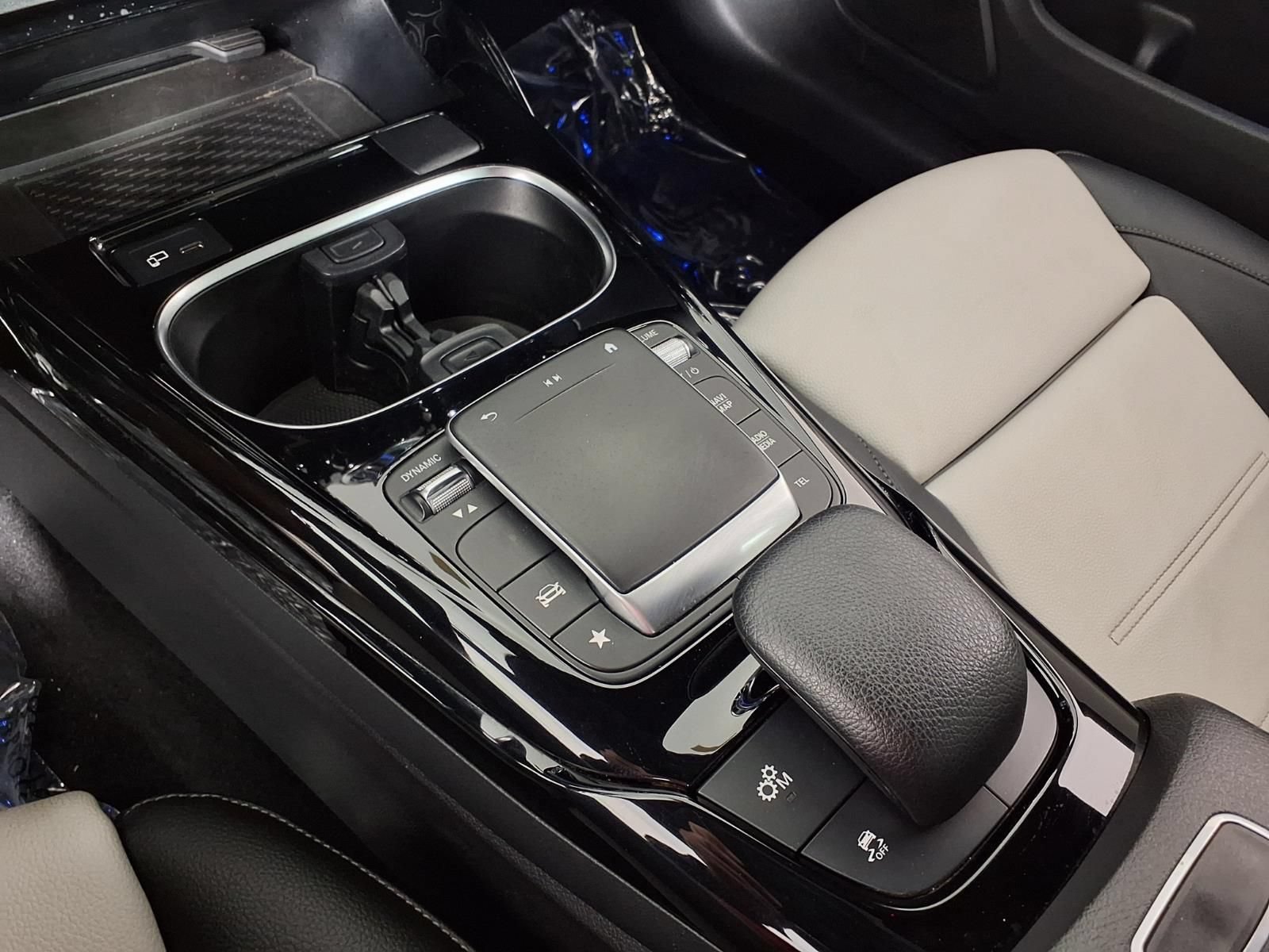 Used 2021 Mercedes-Benz CLA 35 AMG 4MATIC image 21