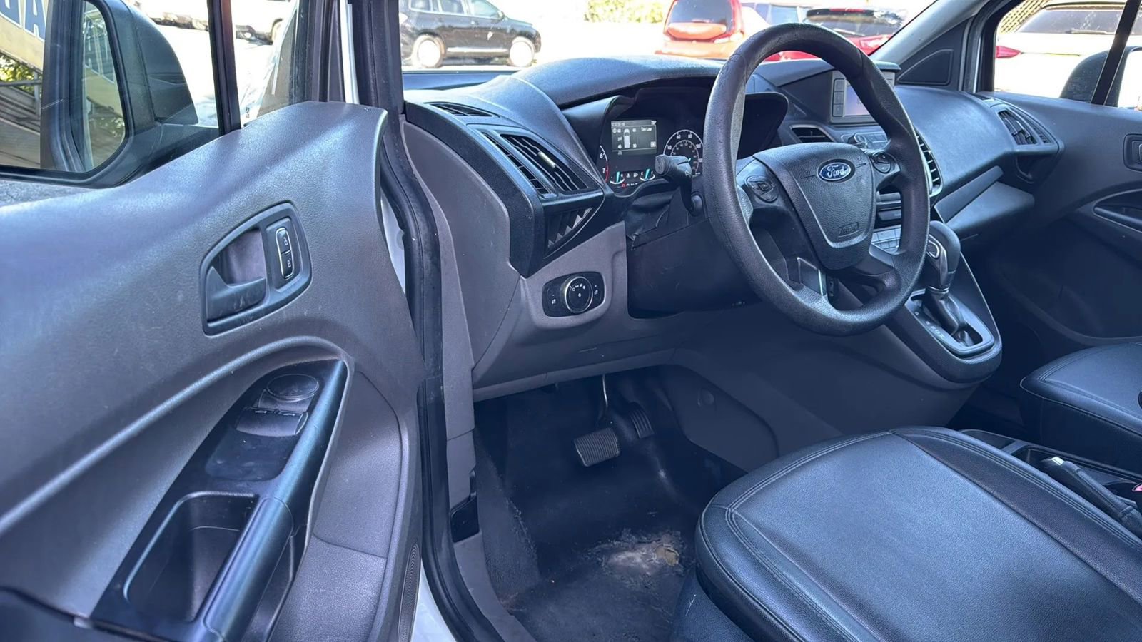 Used 2020 Ford Transit Connect XL image 9
