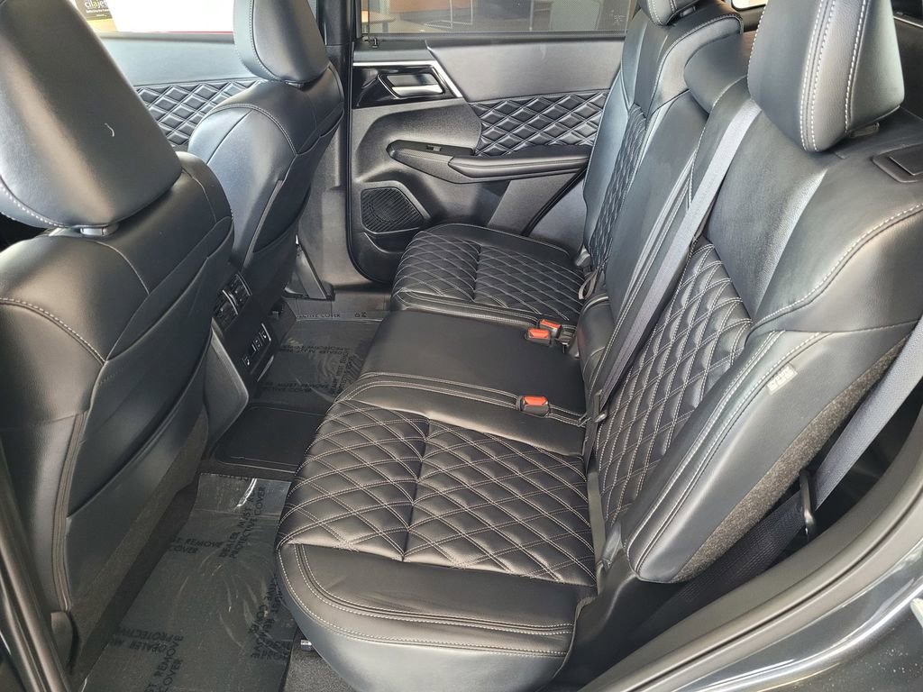 New 2026 Nissan Rogue Platinum image 6