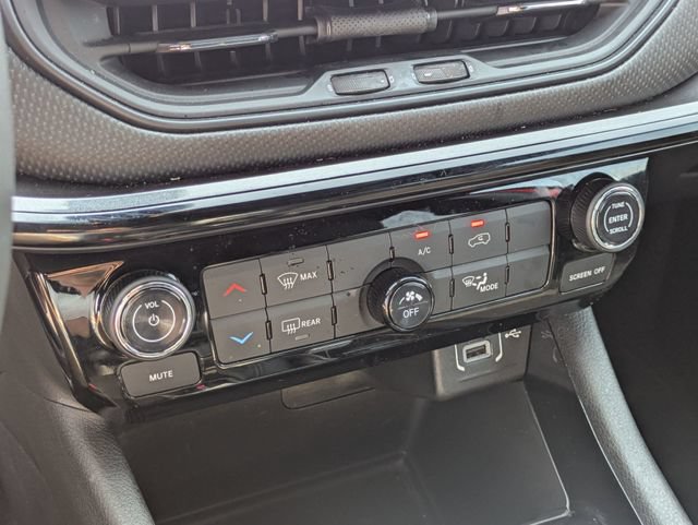 New 2026 Jeep Compass Latitude AWD/4WD image 22