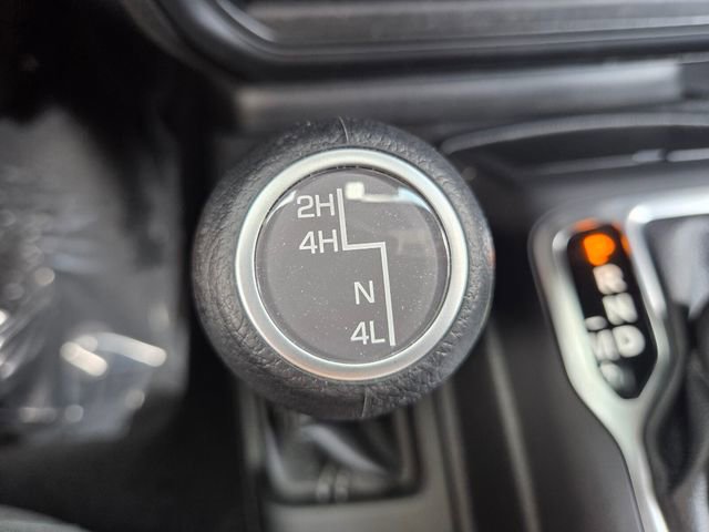 Used 2025 Jeep Wrangler Unlimited Sport AWD/4WD image 26