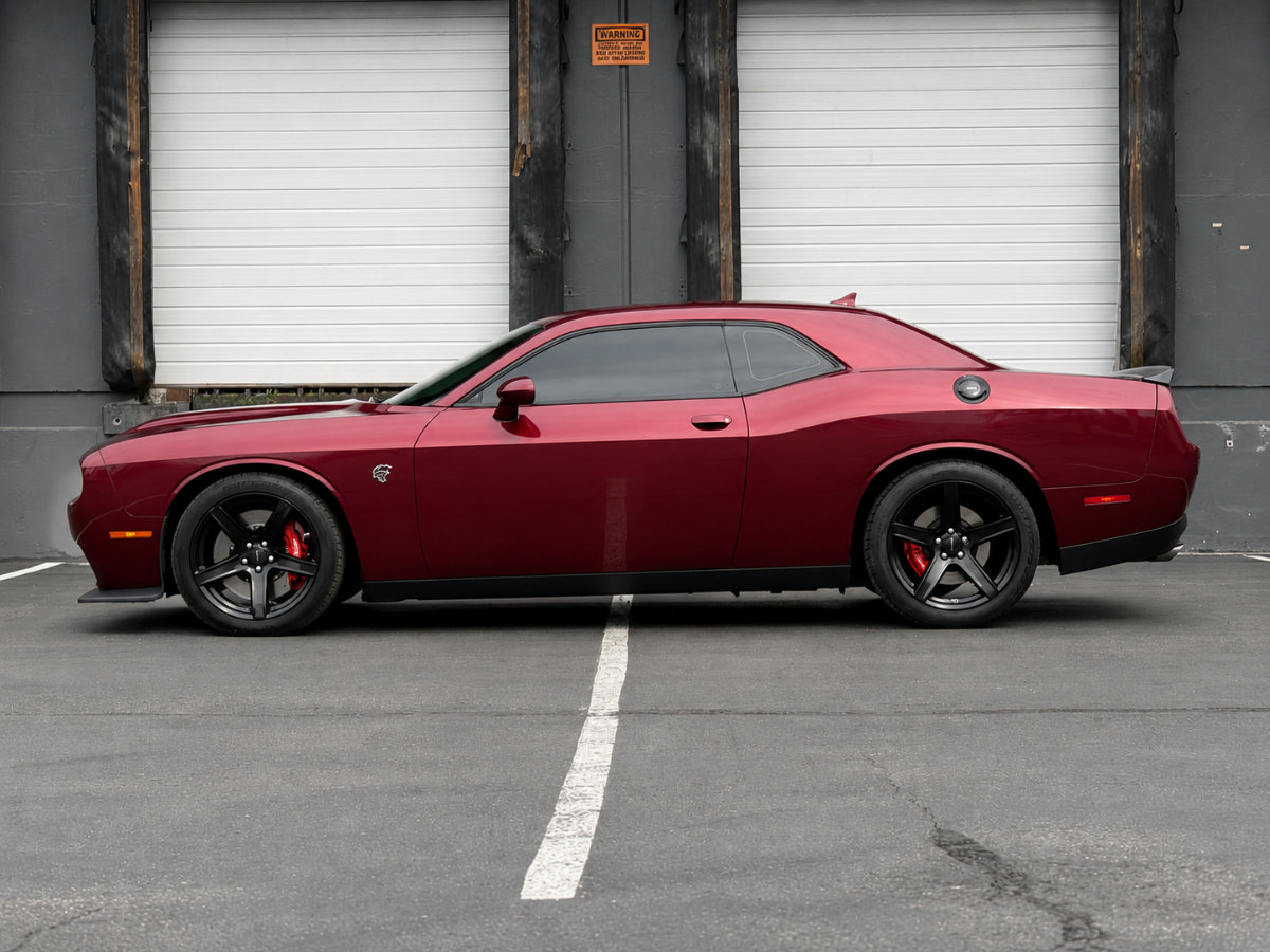 Used 2022 Dodge Challenger SRT Hellcat RWD image 7