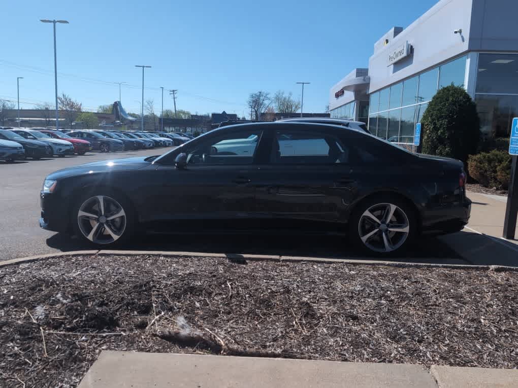 Used 2018 Audi A8 L 3.0T w/ Executive Package AWD/4WD image 2