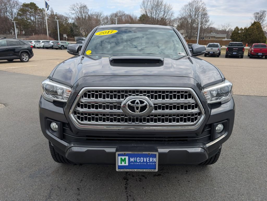 Used 2017 Toyota Tacoma TRD Sport image 8