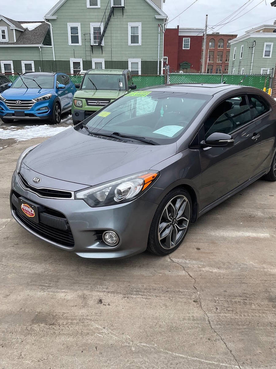 Used 2015 Kia Forte Koup SX image 2