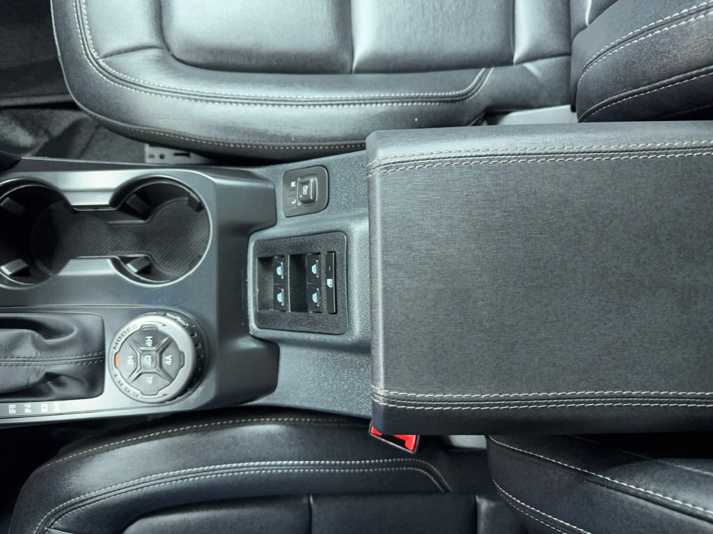 Used 2025 Ford Bronco Badlands AWD/4WD image 35