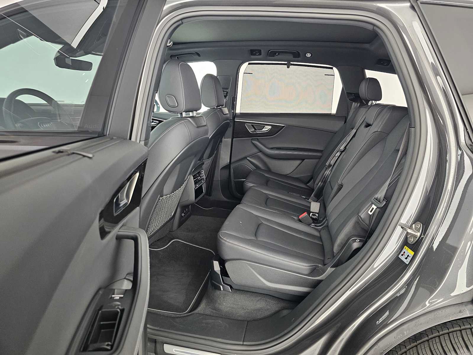 Used 2025 Audi Q7 3.0T Premium Plus w/ Premium Plus Package AWD/4WD image 16