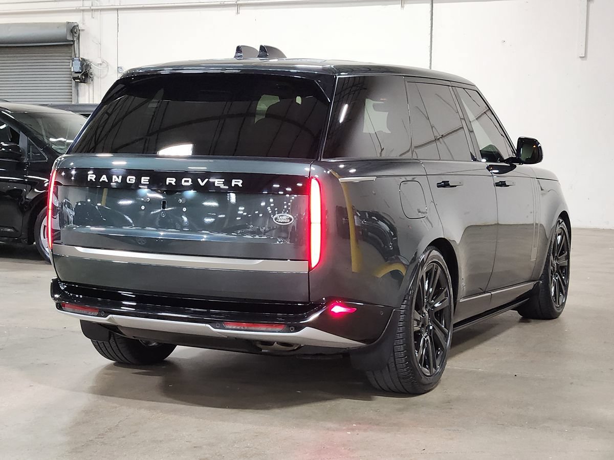 Used 2023 Land Rover Range Rover SE AWD/4WD image 8