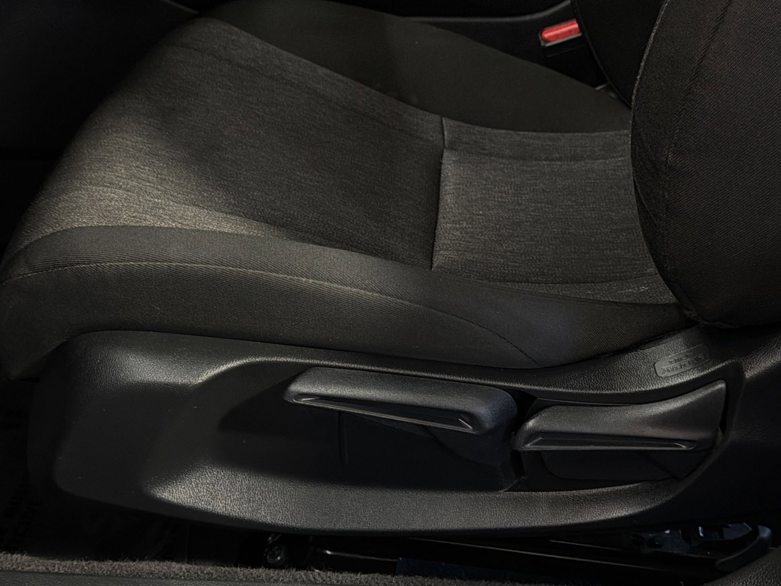 Used 2025 Honda Accord LX image 14