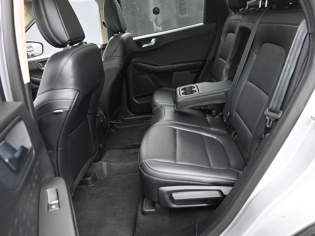 Used 2020 Ford Escape SE Sport image 11