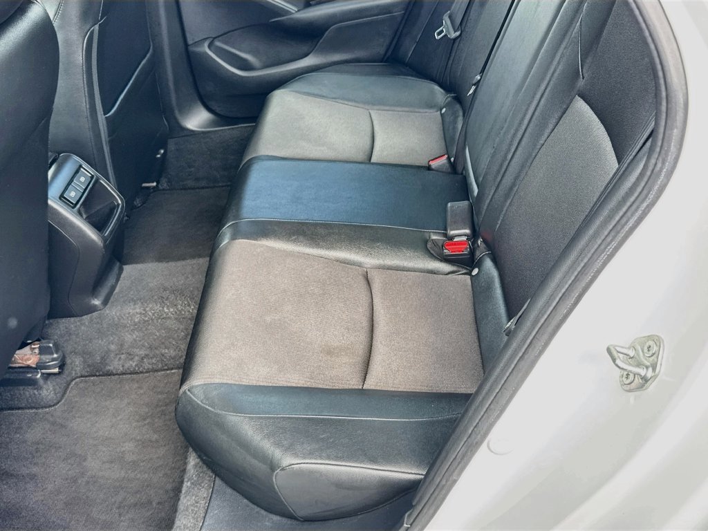 Used 2021 Honda Accord Sport image 29