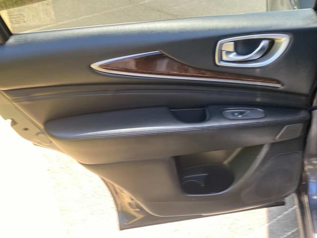 Used 2013 INFINITI JX35 AWD w/ Premium Pkg image 12
