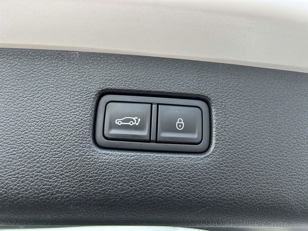 Used 2024 Genesis GV80 3.5T image 12