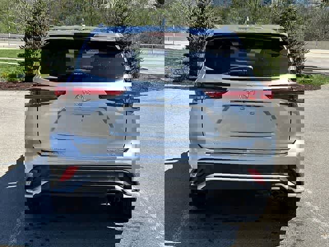 Used 2022 Toyota Highlander XSE image 4