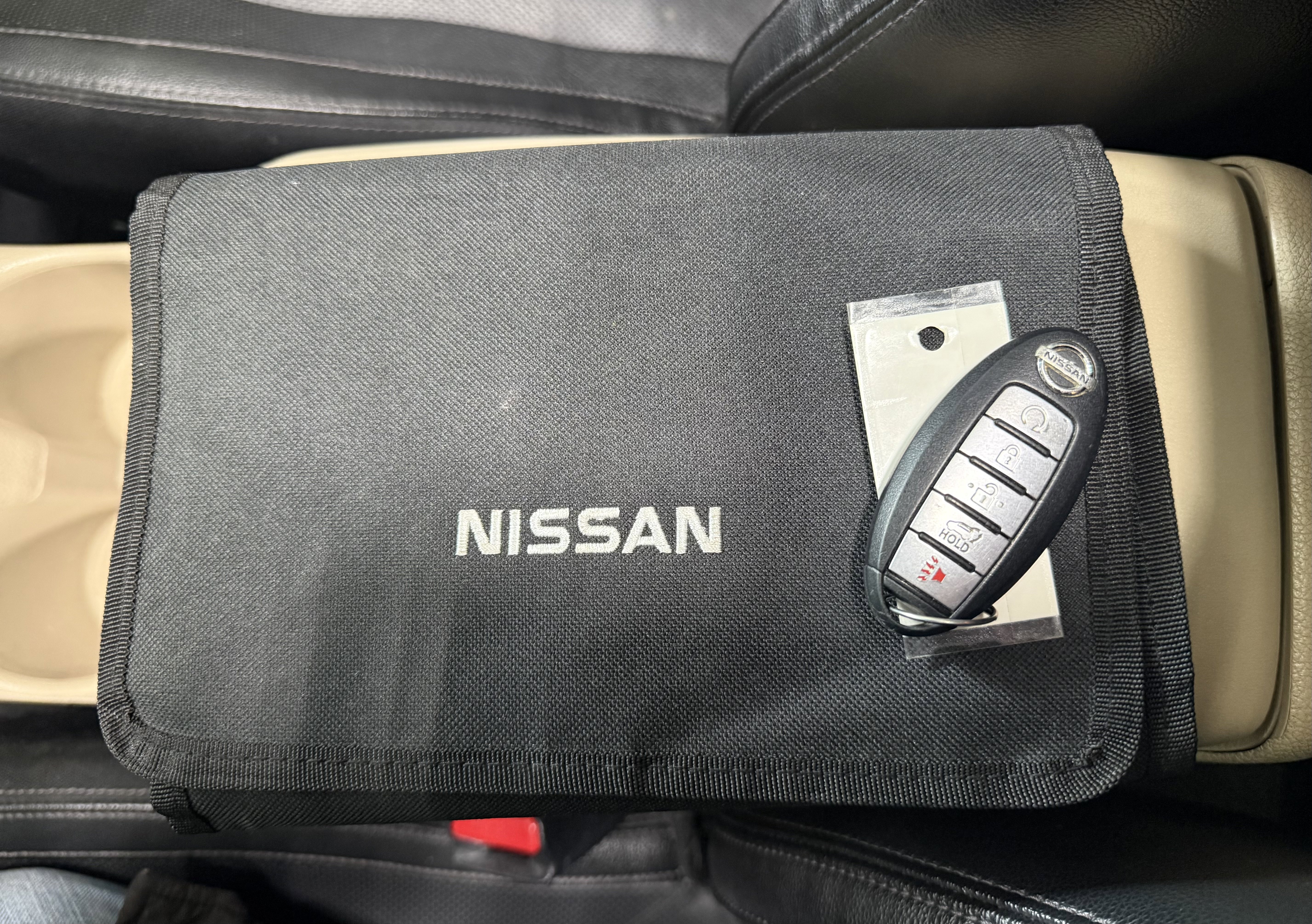 Used 2017 Nissan Rogue SL w/ SL Premium Package image 23