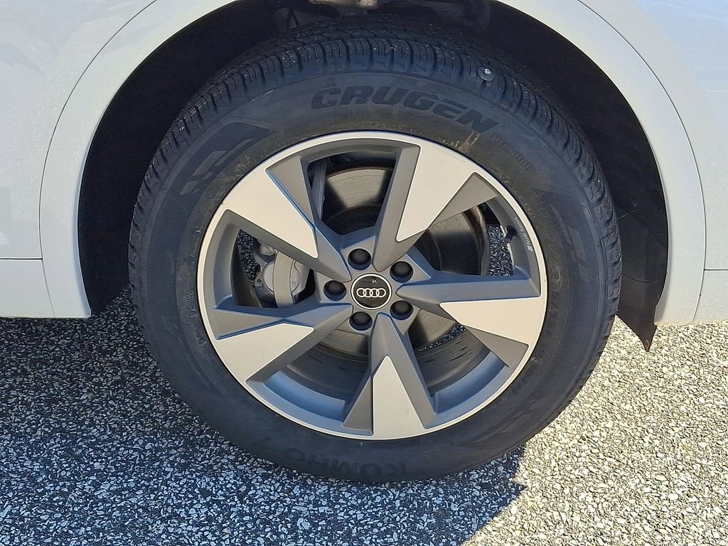 Certified 2023 Audi Q5 2.0T Premium w/ Convenience Package image 8