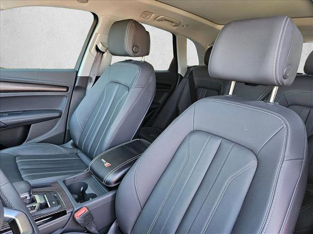 Used 2023 Audi Q5 2.0T Premium Plus w/ Premium Plus Package image 9