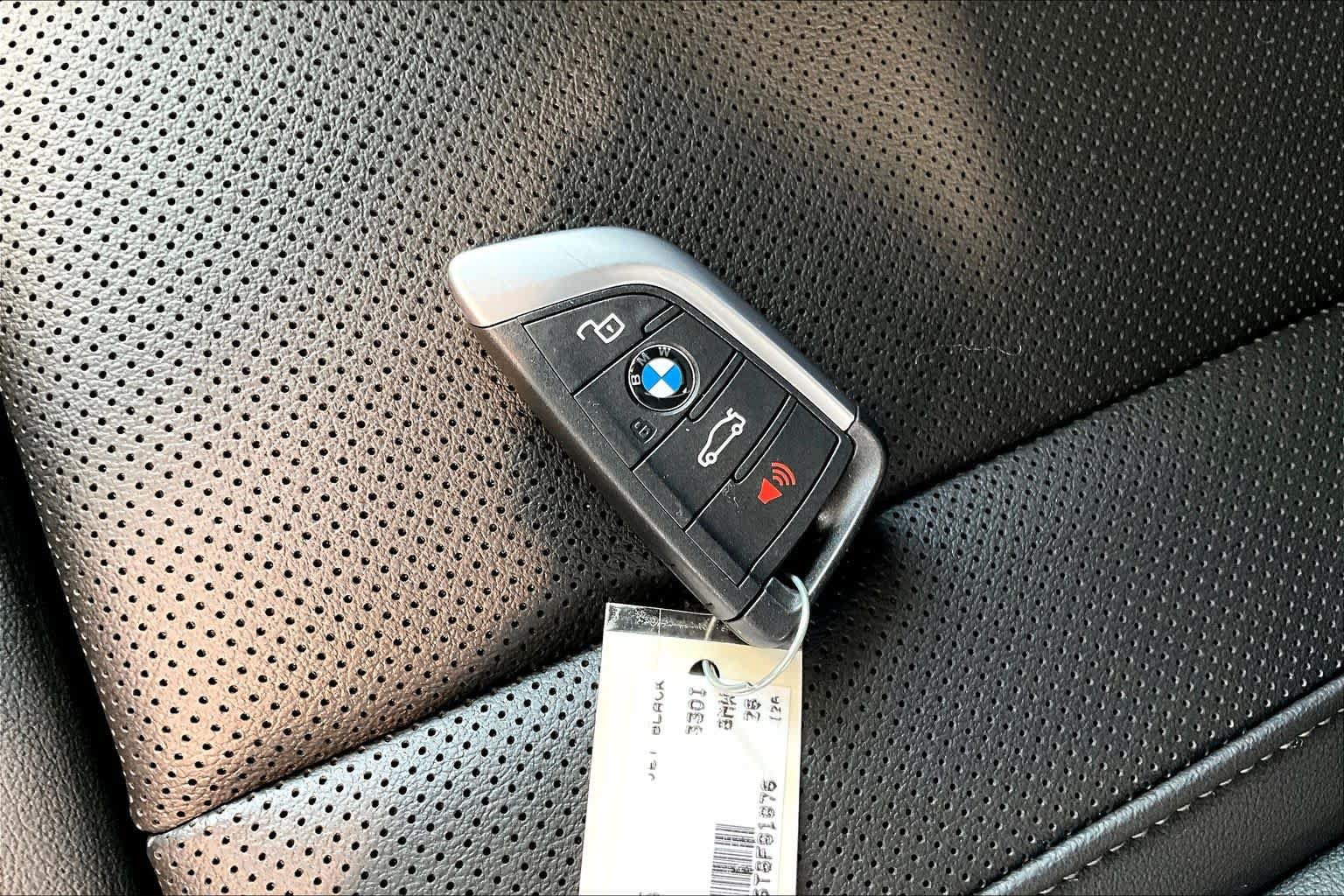 Used 2026 BMW 330i xDrive Sedan AWD/4WD image 14