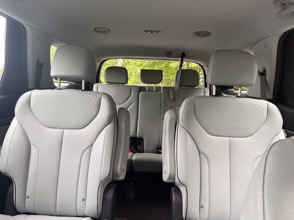Used 2025 Hyundai Palisade SEL AWD/4WD image 9