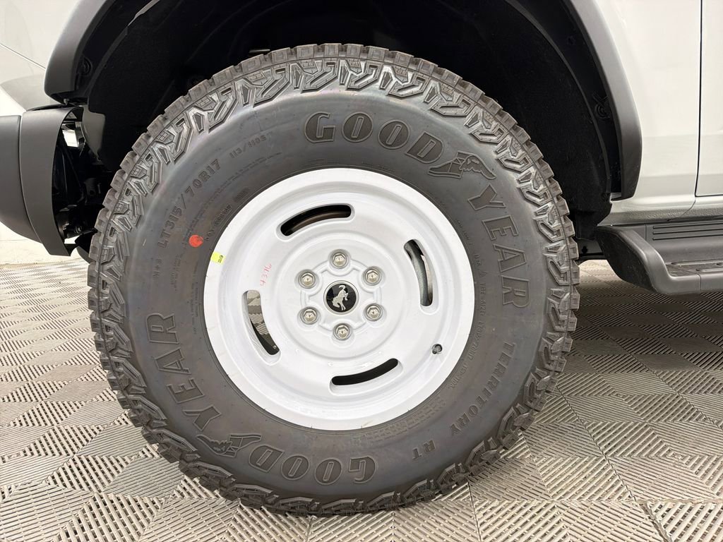 New 2026 Ford Bronco Heritage Edition AWD/4WD image 11