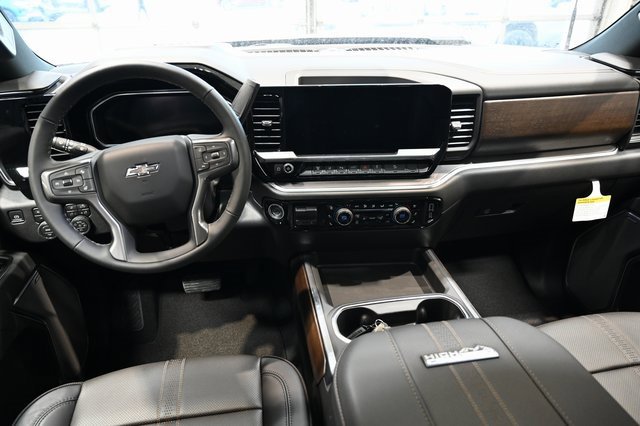New 2026 Chevrolet Silverado 2500 High Country w/ Midnight Edition image 15