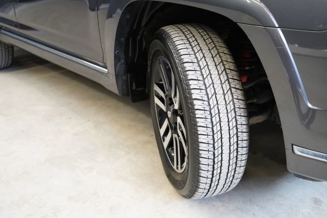 Used 2019 Toyota 4Runner Limited AWD/4WD image 61