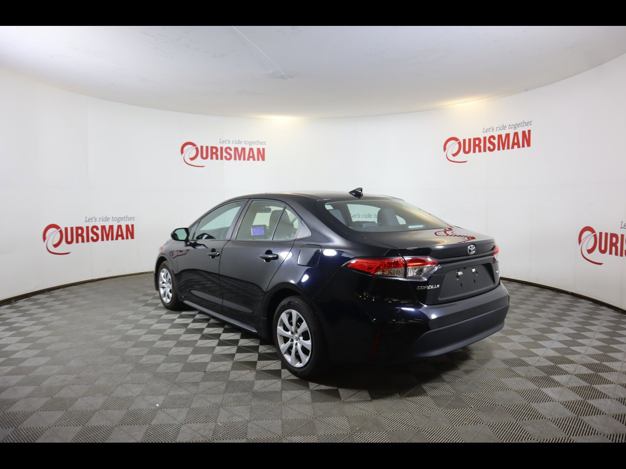 Used 2025 Toyota Corolla LE FWD image 7