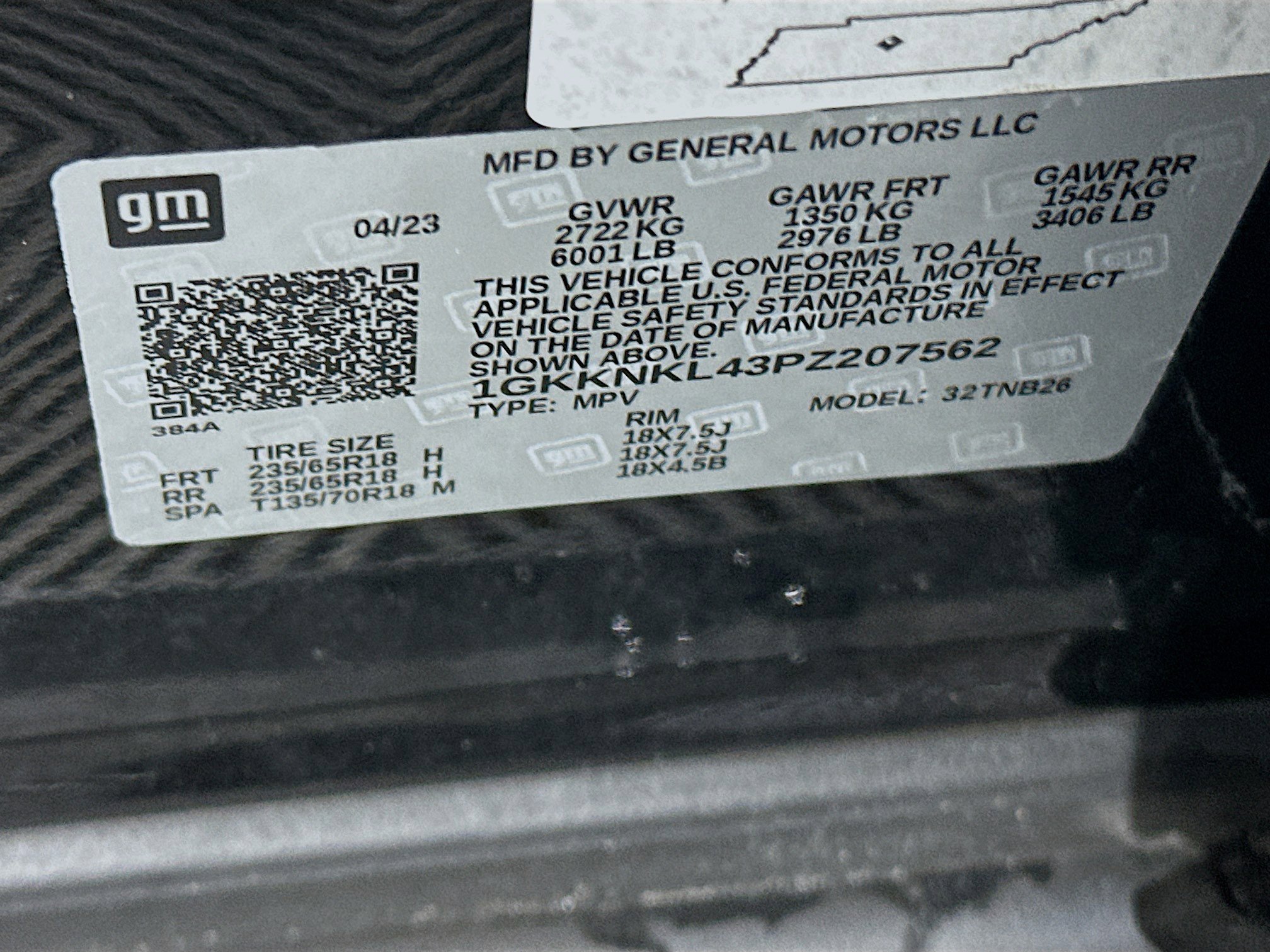 Used 2023 GMC Acadia SLE w/ Driver Convenience Package image 12