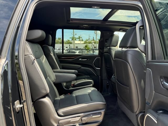 Certified 2022 Cadillac Escalade ESV Premium Luxury RWD image 19