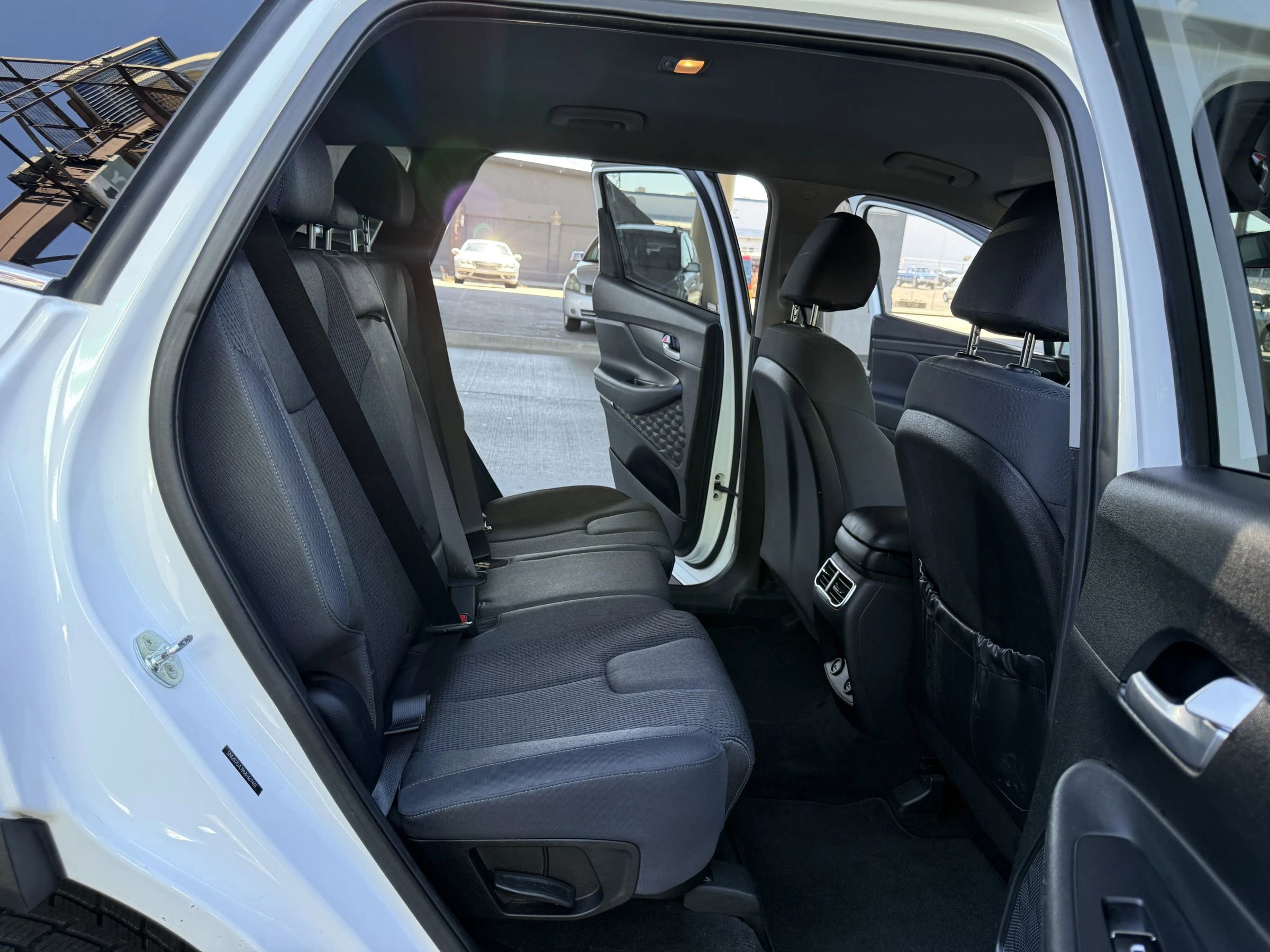 Used 2021 Hyundai Santa Fe SEL image 16