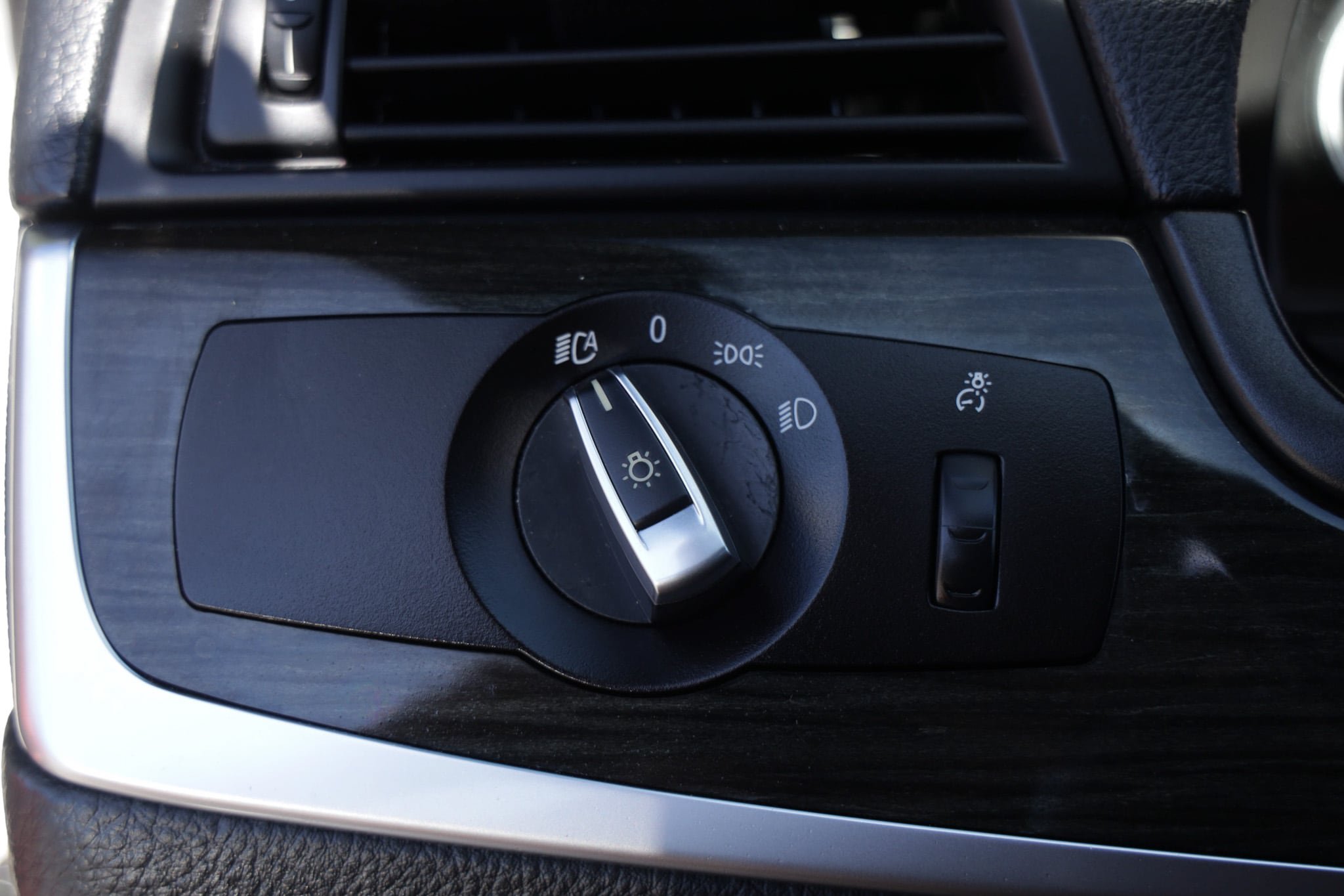 Used 2016 BMW M5 RWD image 53
