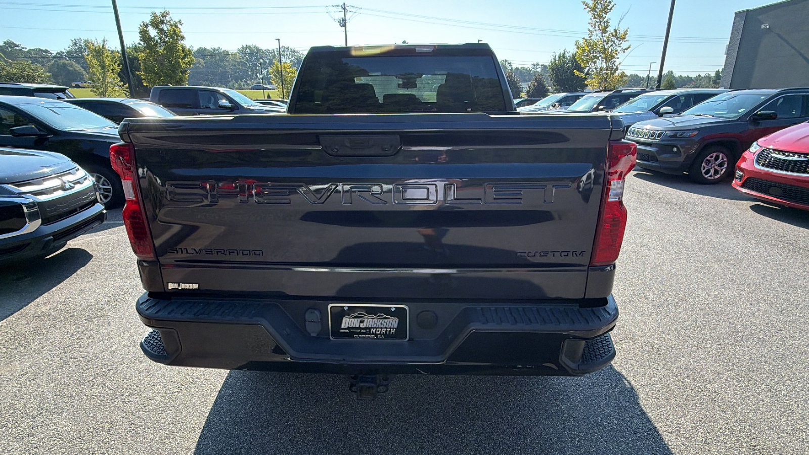 Used 2024 Chevrolet Silverado 1500 Custom Trail Boss w/ LPO, Dark Essentials Package AWD/4WD image 9