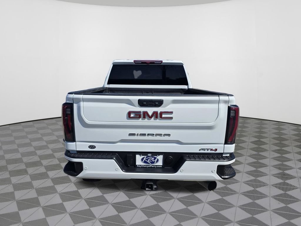 Used 2025 GMC Sierra 2500 AT4 AWD/4WD image 9