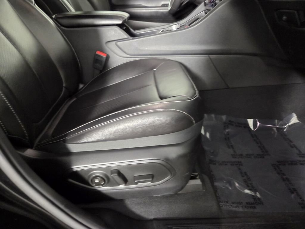 Certified 2024 Jeep Grand Cherokee L Limited w/ Luxury Tech Group II image 35