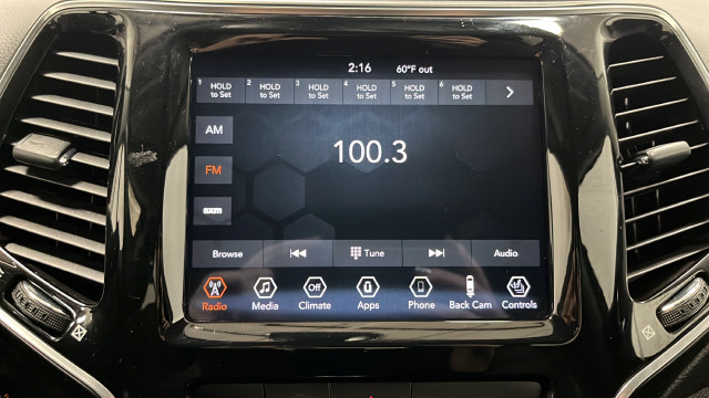 Used 2020 Jeep Cherokee Limited AWD/4WD image 14