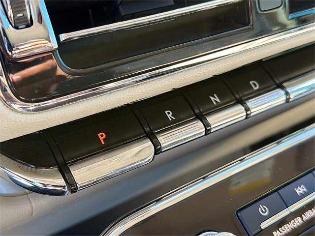 Used 2019 Lincoln Navigator Reserve image 32