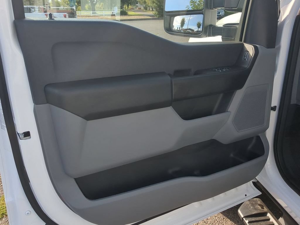 New 2024 Ford F350 XL w/ XL Chrome Package AWD/4WD image 9