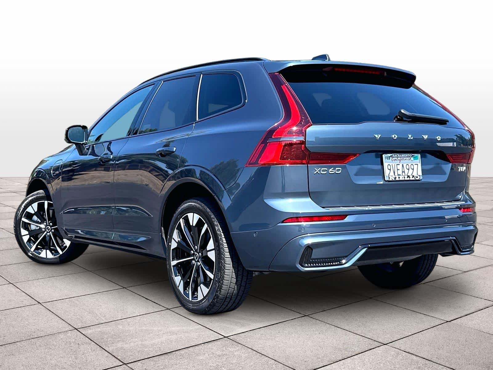Used 2026 Volvo XC60 T8 Plus w/ Protection Package Premier AWD/4WD image 15
