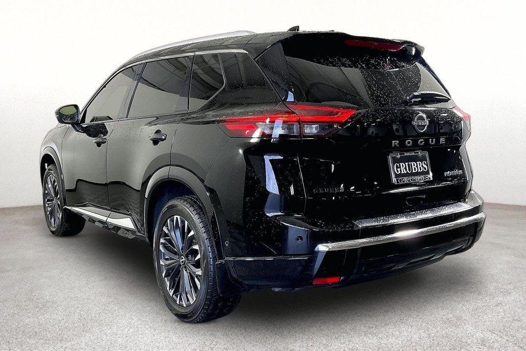 Used 2025 Nissan Rogue Platinum w/ Tech Package FWD image 14