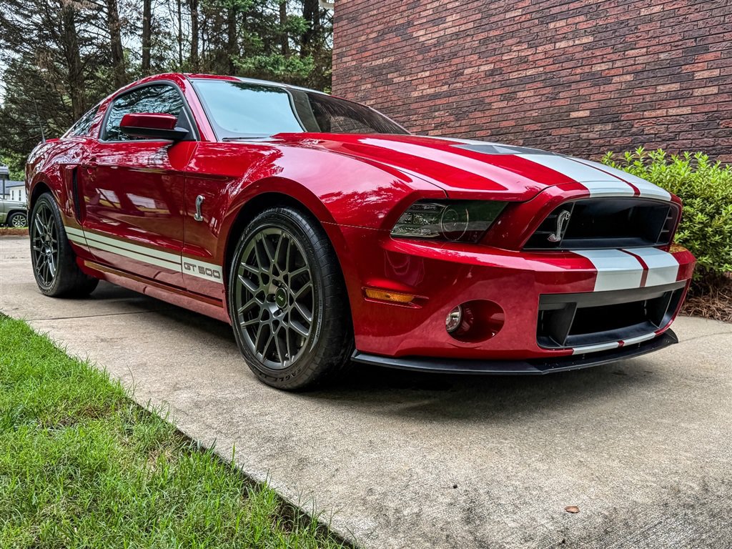 Used 2013 Ford Mustang Shelby GT500 RWD image 26