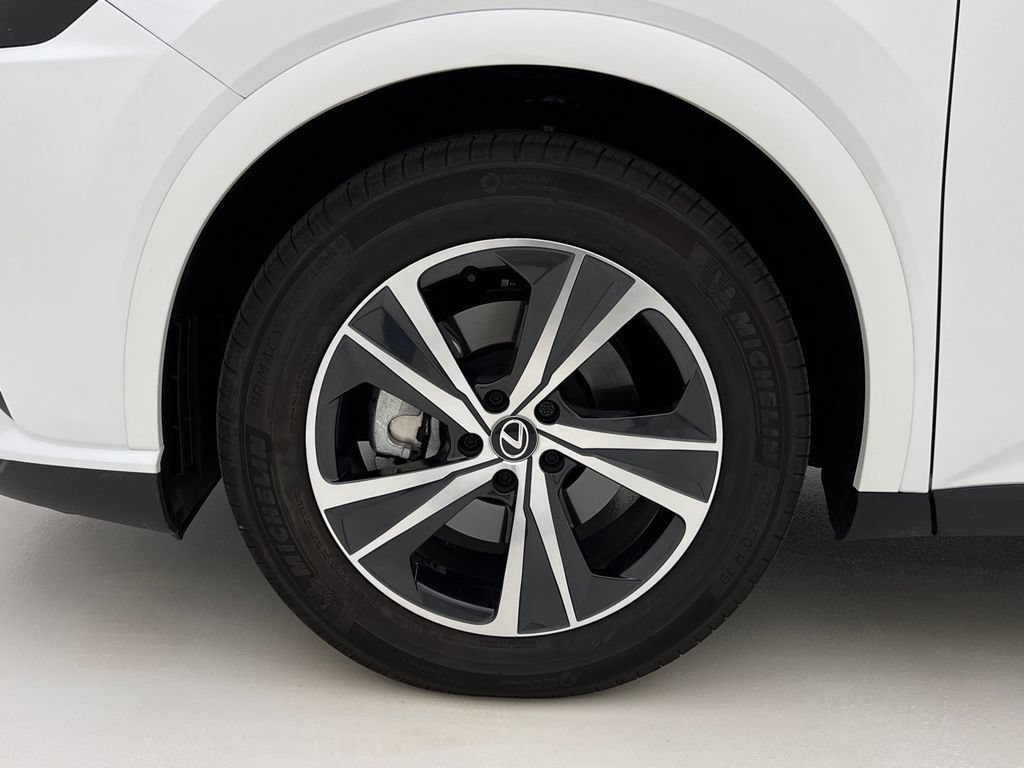 Used 2024 Lexus RX 350 Premium w/ Kick Sensor & Tow Package AWD/4WD image 27