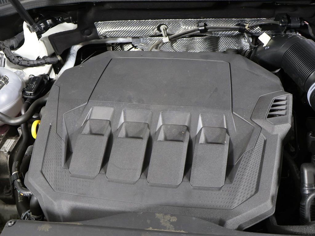 Used 2025 Audi Q3 2.0T Premium image 18