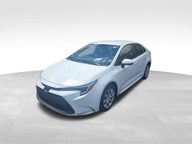 Used 2023 Toyota Corolla LE image 12