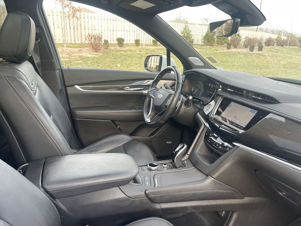 Used 2023 Cadillac XT6 Sport w/ Technology Package image 35