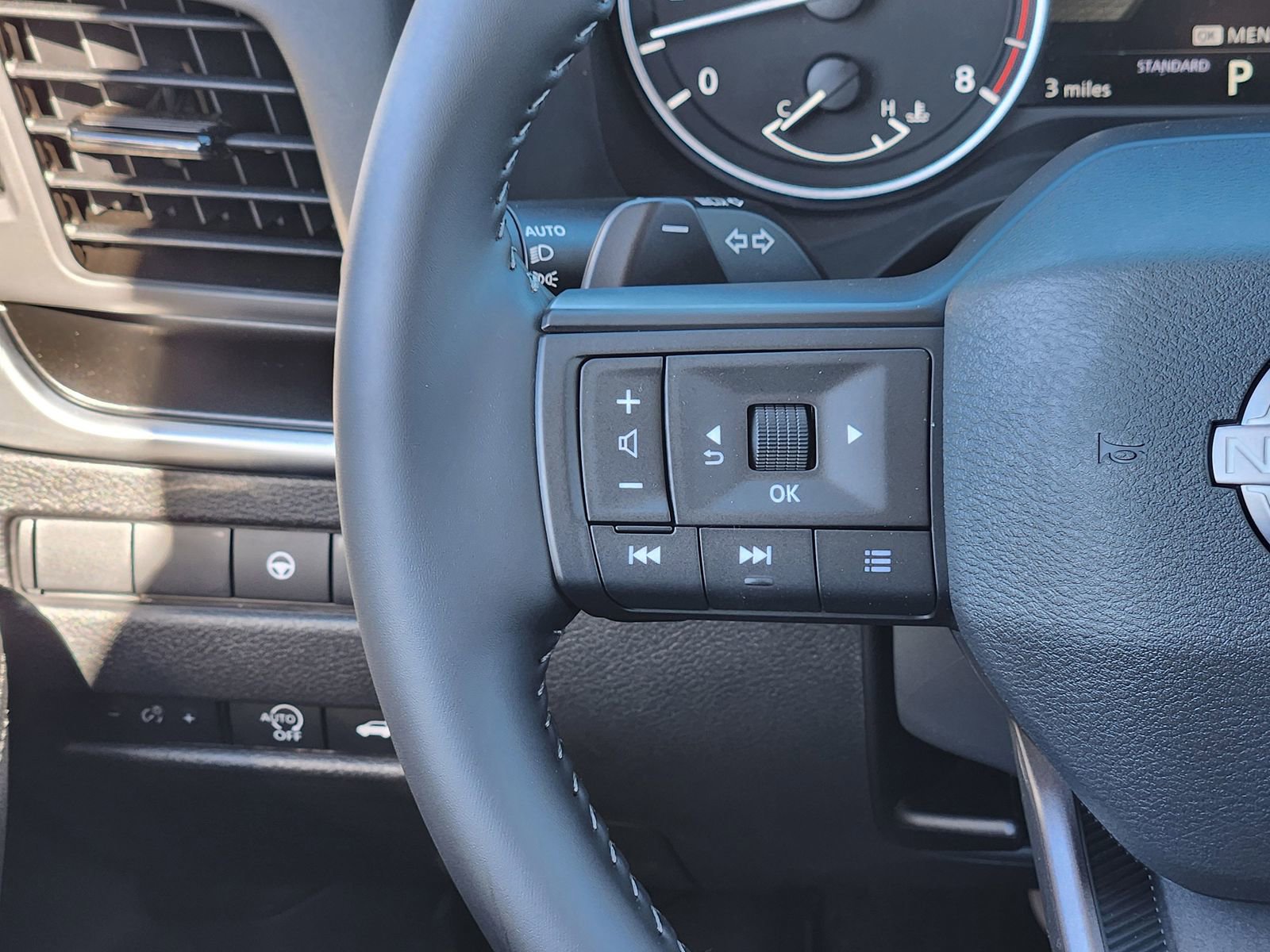 New 2026 Nissan Rogue SV w/ Cold Weather Package FWD image 24