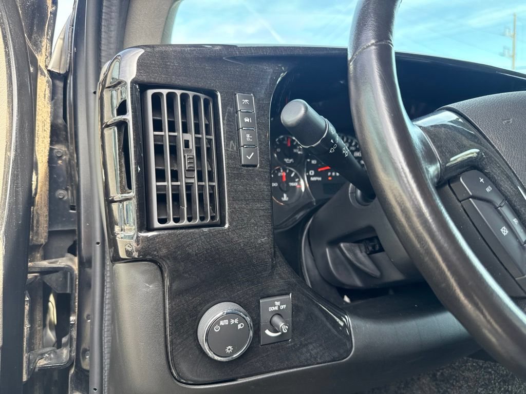 Used 2016 Chevrolet Express 2500 RWD image 36