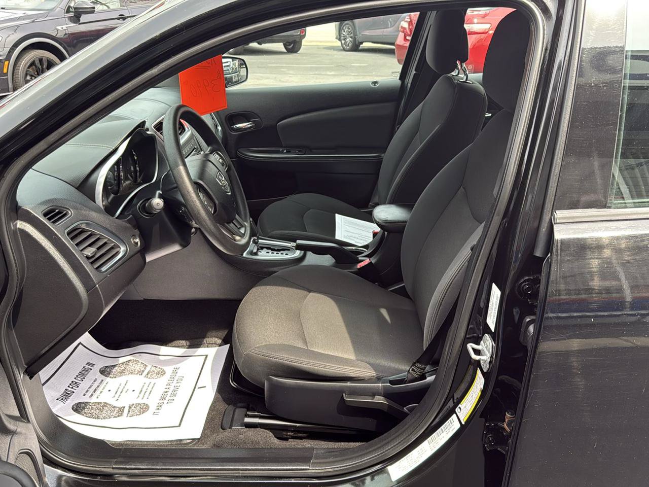 Used 2012 Dodge Avenger SE FWD image 10