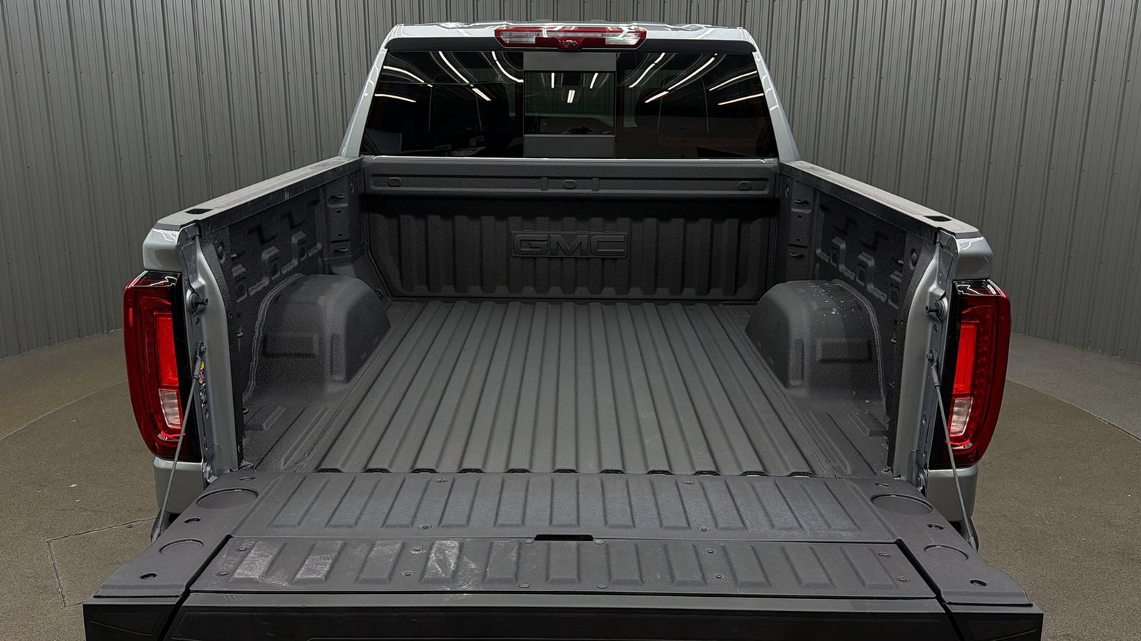 Used 2026 GMC Sierra 1500 AT4X AWD/4WD image 17