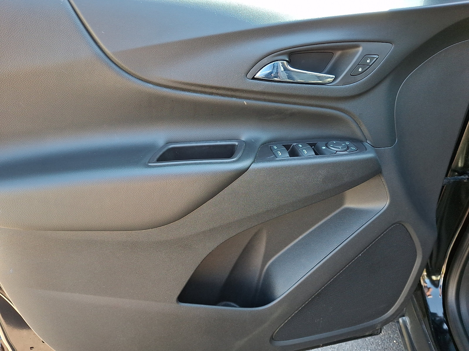 Used 2020 Chevrolet Equinox LT AWD/4WD image 13