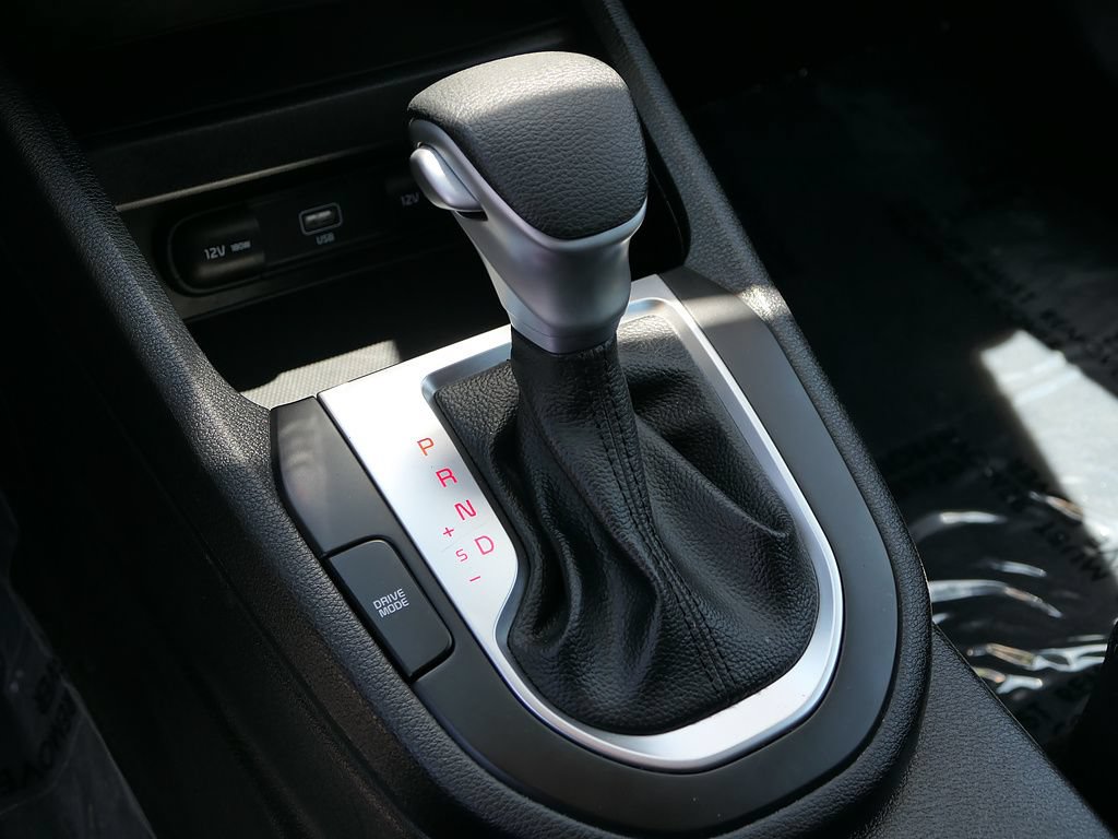 Used 2023 Kia Forte LXS w/ LXS Technology Package FWD image 21